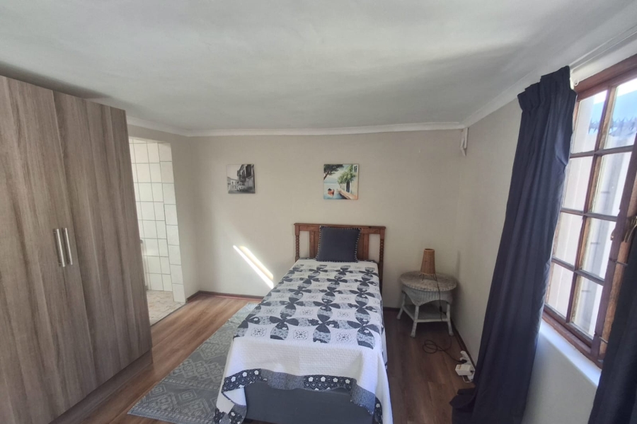 To Let 1 Bedroom Property for Rent in Table View Western Cape